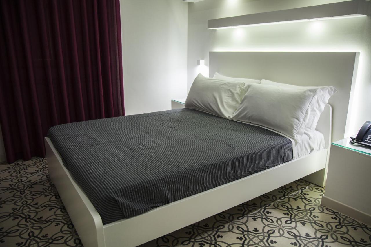 Villa Adelaide Suite & Room トッレ・ア・マーレ エクステリア 写真